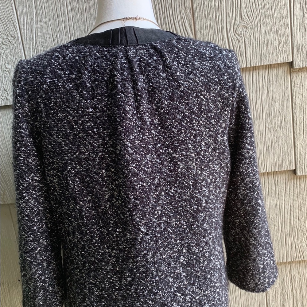 Blazer - Picture 4 of 6